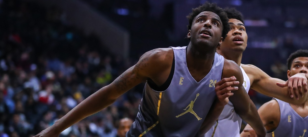 Lakers teria prometido escolha a calouro no Draft